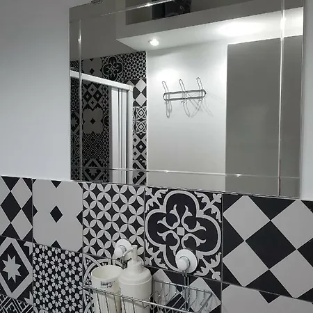 Holiday B&B 1984 Bari